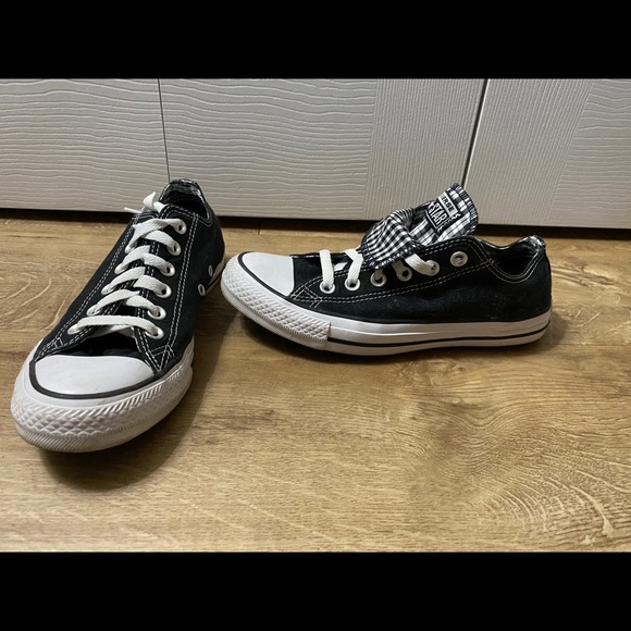Converse Shoes - Black Converse low top